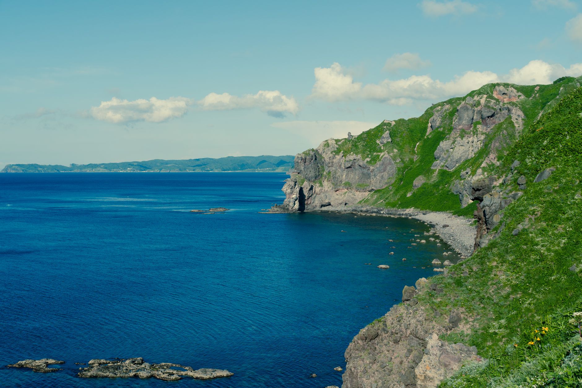 オホーツク海を一望する絶景サウナ「KUMU」